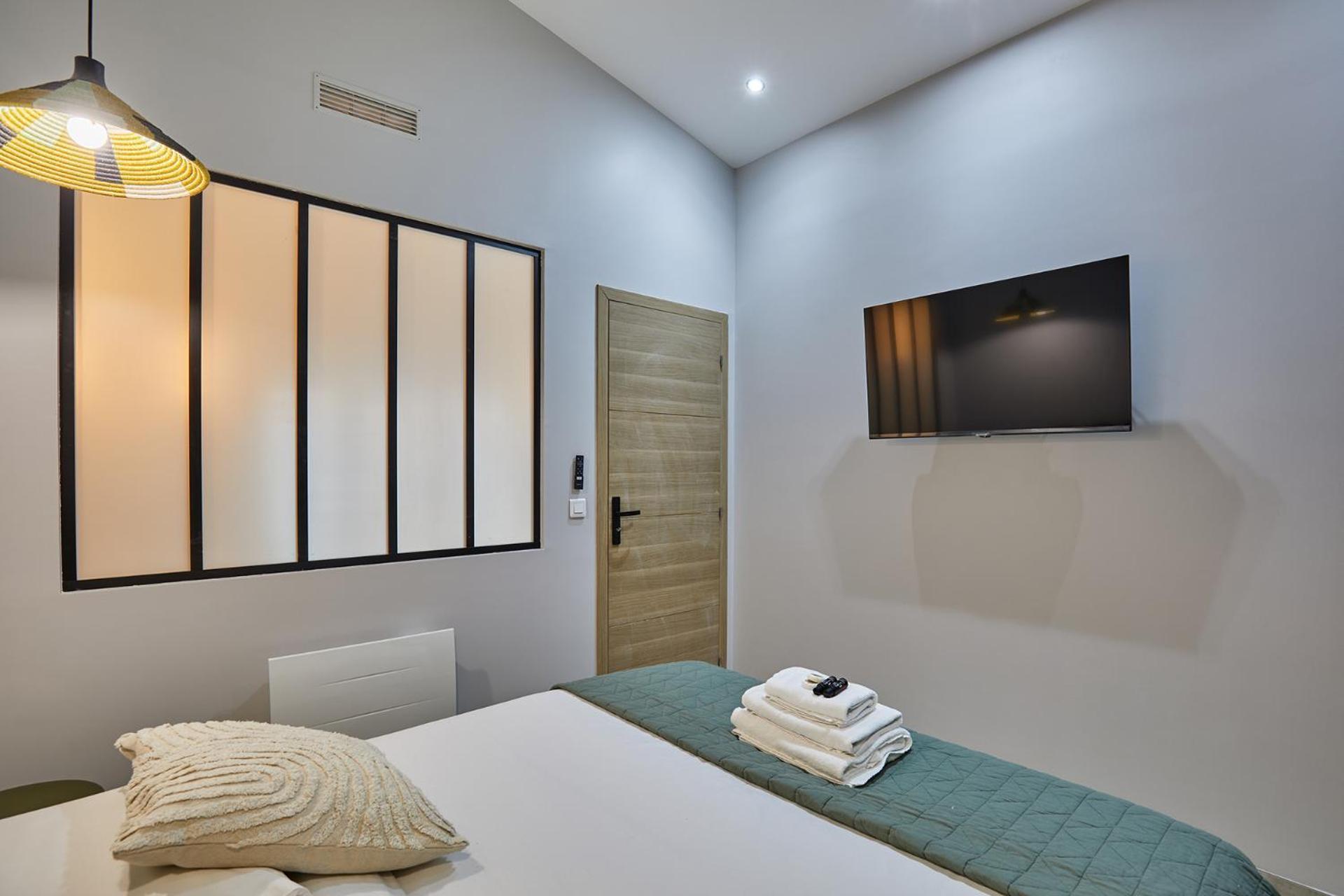 Bois De Vincennes By Prestige * Paris