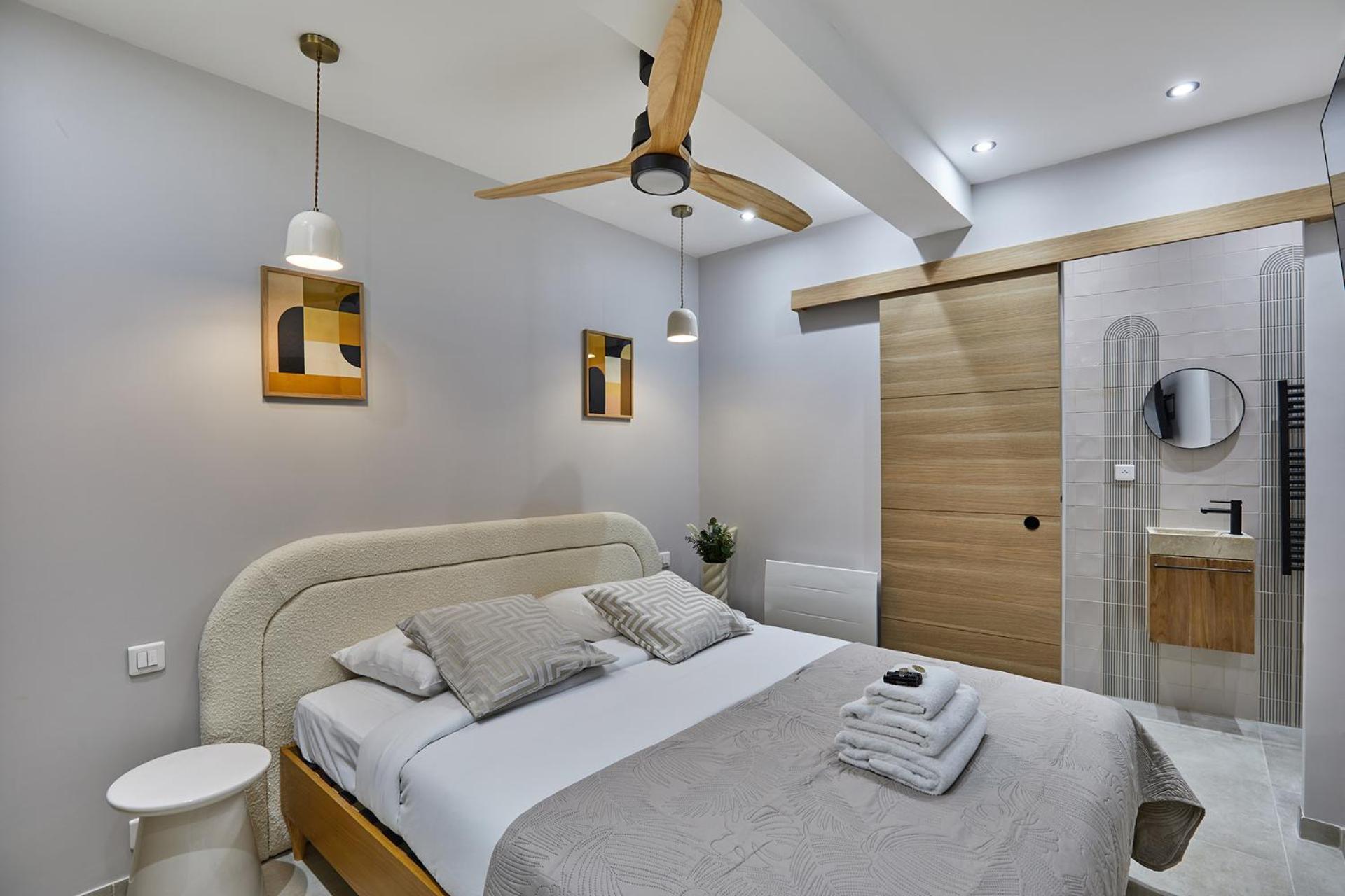 Bois De Vincennes By Prestige Paris